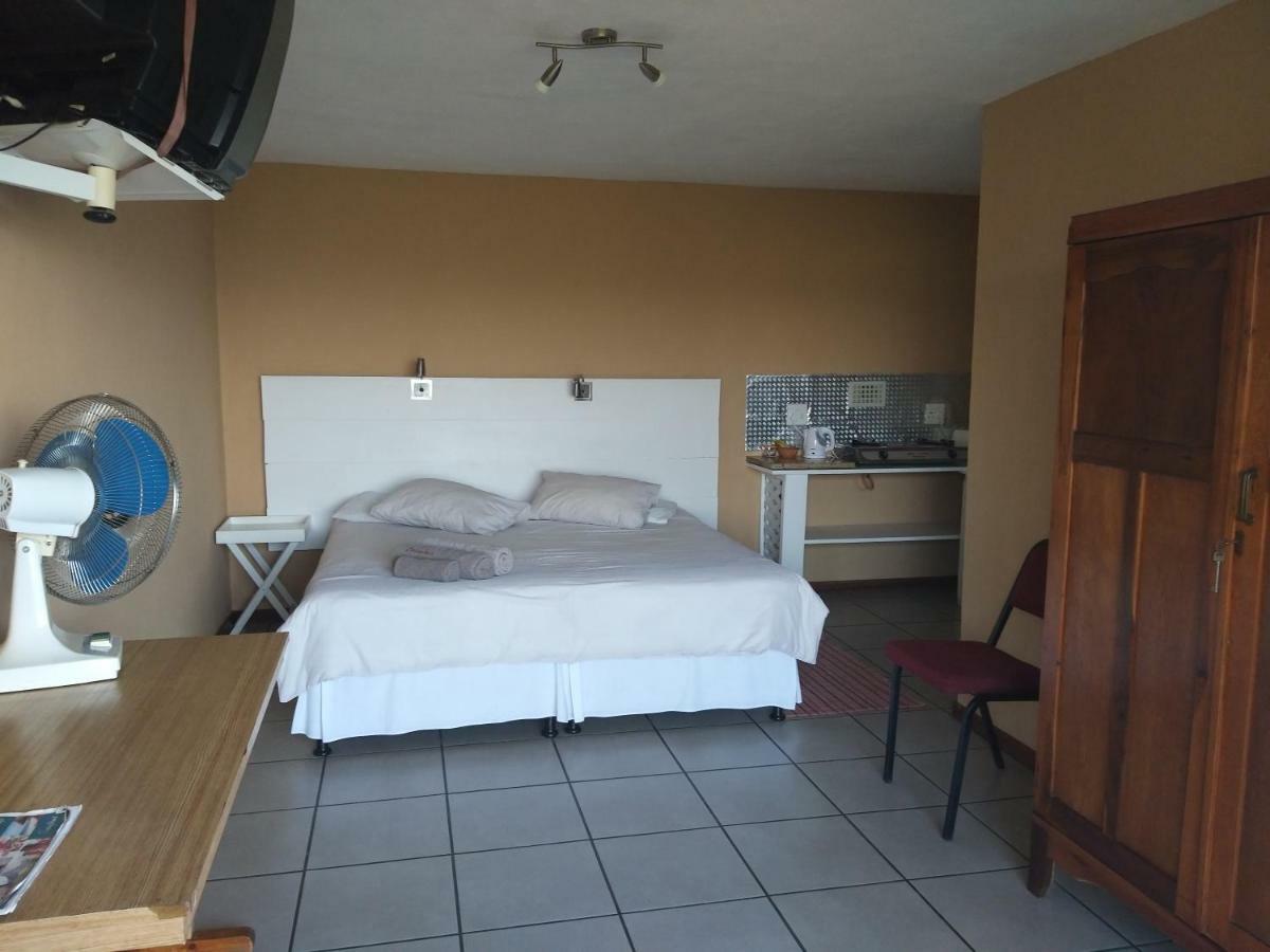 Columbus Guest House Νέλσπρουιτ Εξωτερικό φωτογραφία